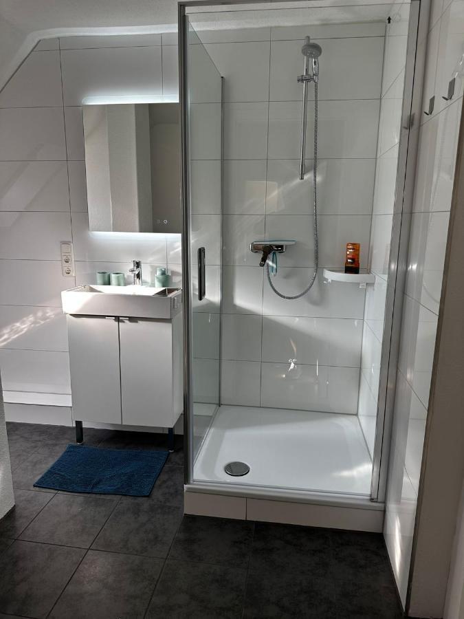 A&V Apartments Gemuetliche Rheinblick Wohnung Apt Daisy Duisburg Dış mekan fotoğraf