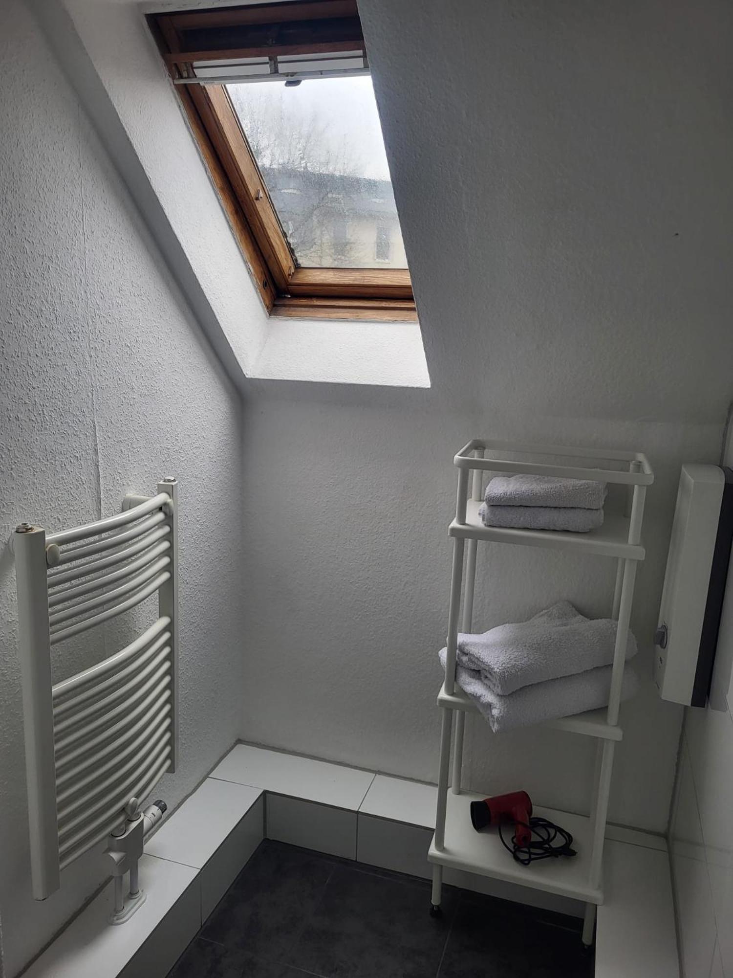 A&V Apartments Gemuetliche Rheinblick Wohnung Apt Daisy Duisburg Dış mekan fotoğraf
